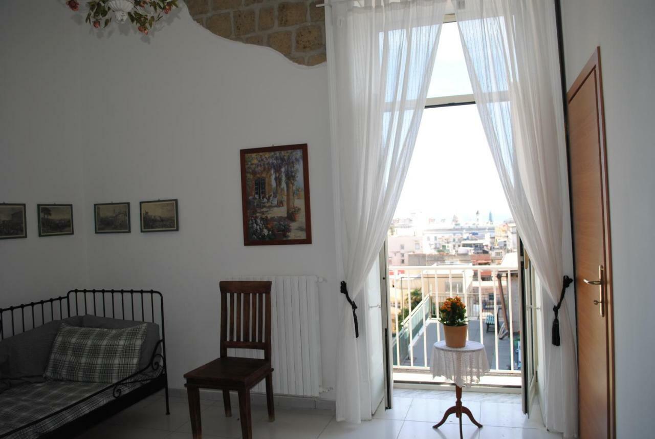 Miracoletti38 Hotel Napoli Bagian luar foto