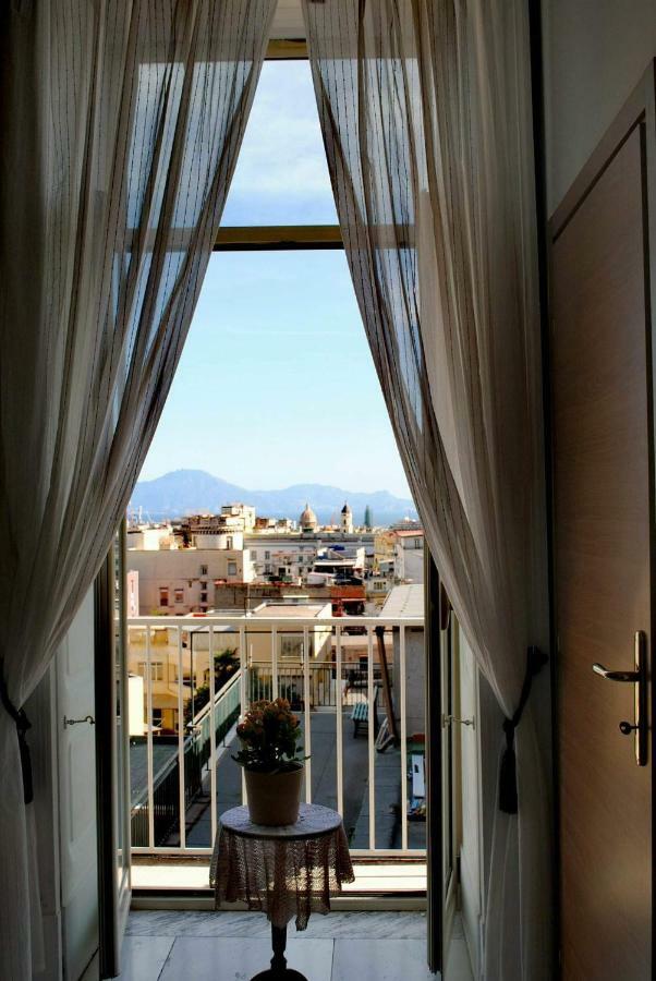 Miracoletti38 Hotel Napoli Bagian luar foto